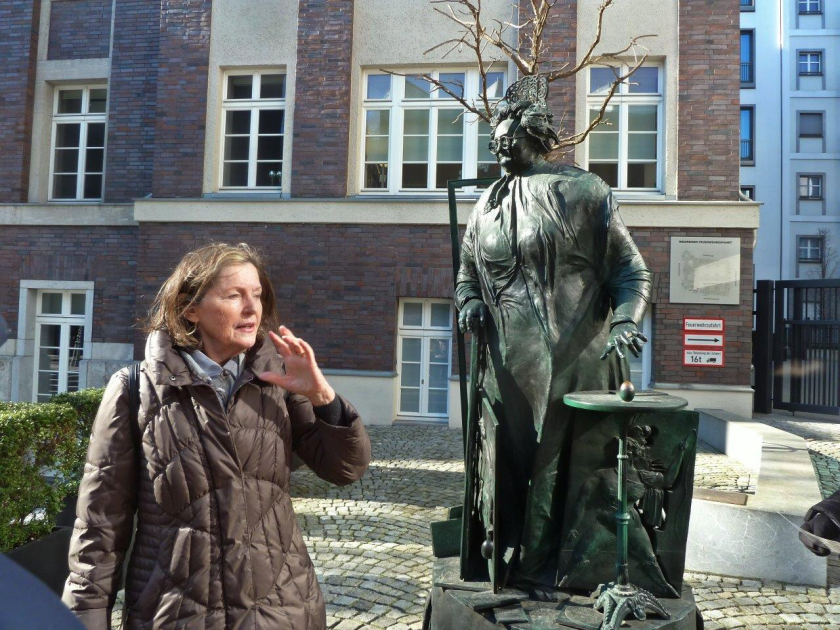 WELTFRAUENTAG! „Düsseldorfs starke Frauen“ Altstadtführung mit Brigitte Salem