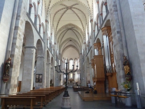 Kulturkreis besuchte zwei Romanische Kirchen in Köln